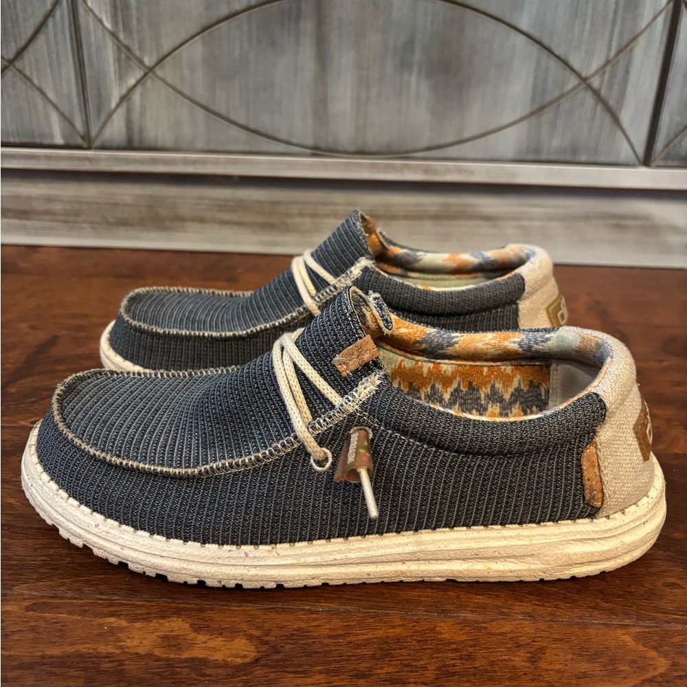 Men’s hey dudes shoes